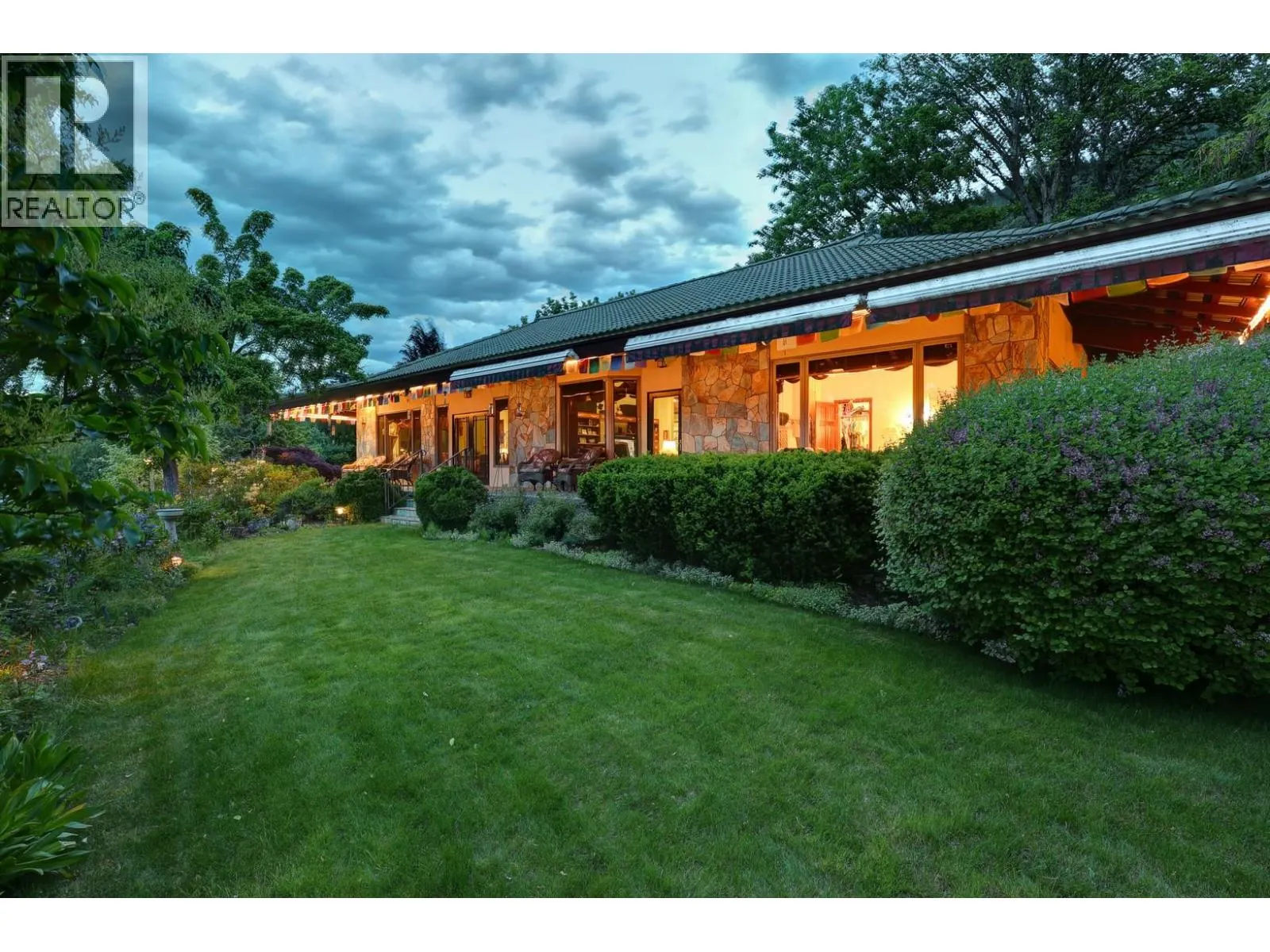 8809 Okanagan Landing Road