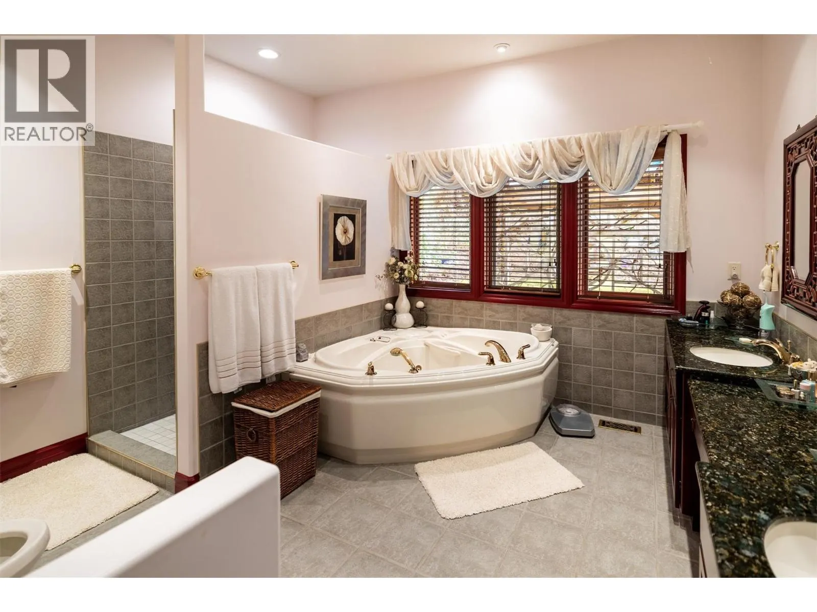 8809 Okanagan Landing Road