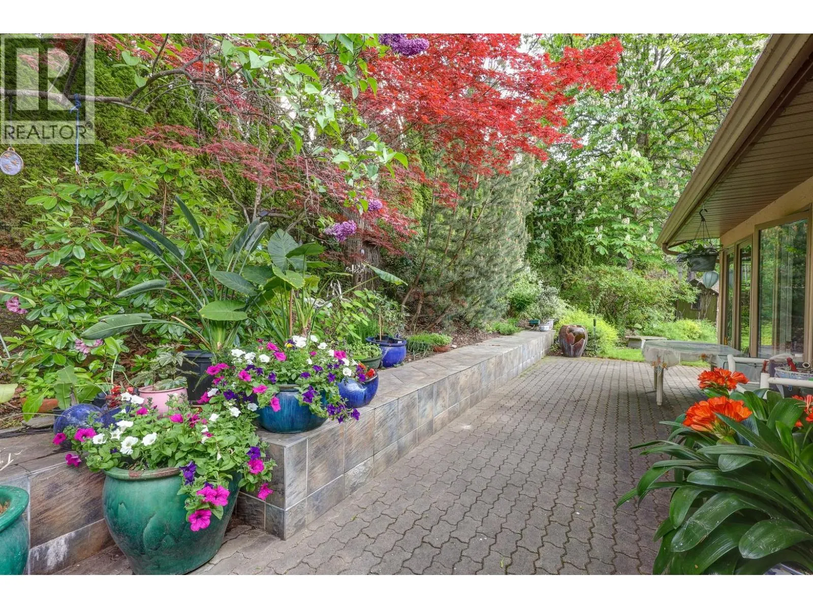 8809 Okanagan Landing Road