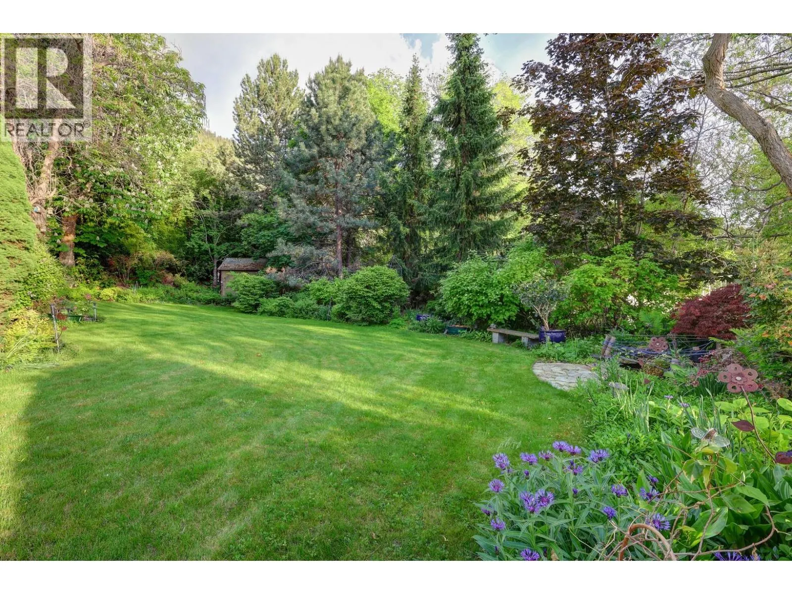 8809 Okanagan Landing Road