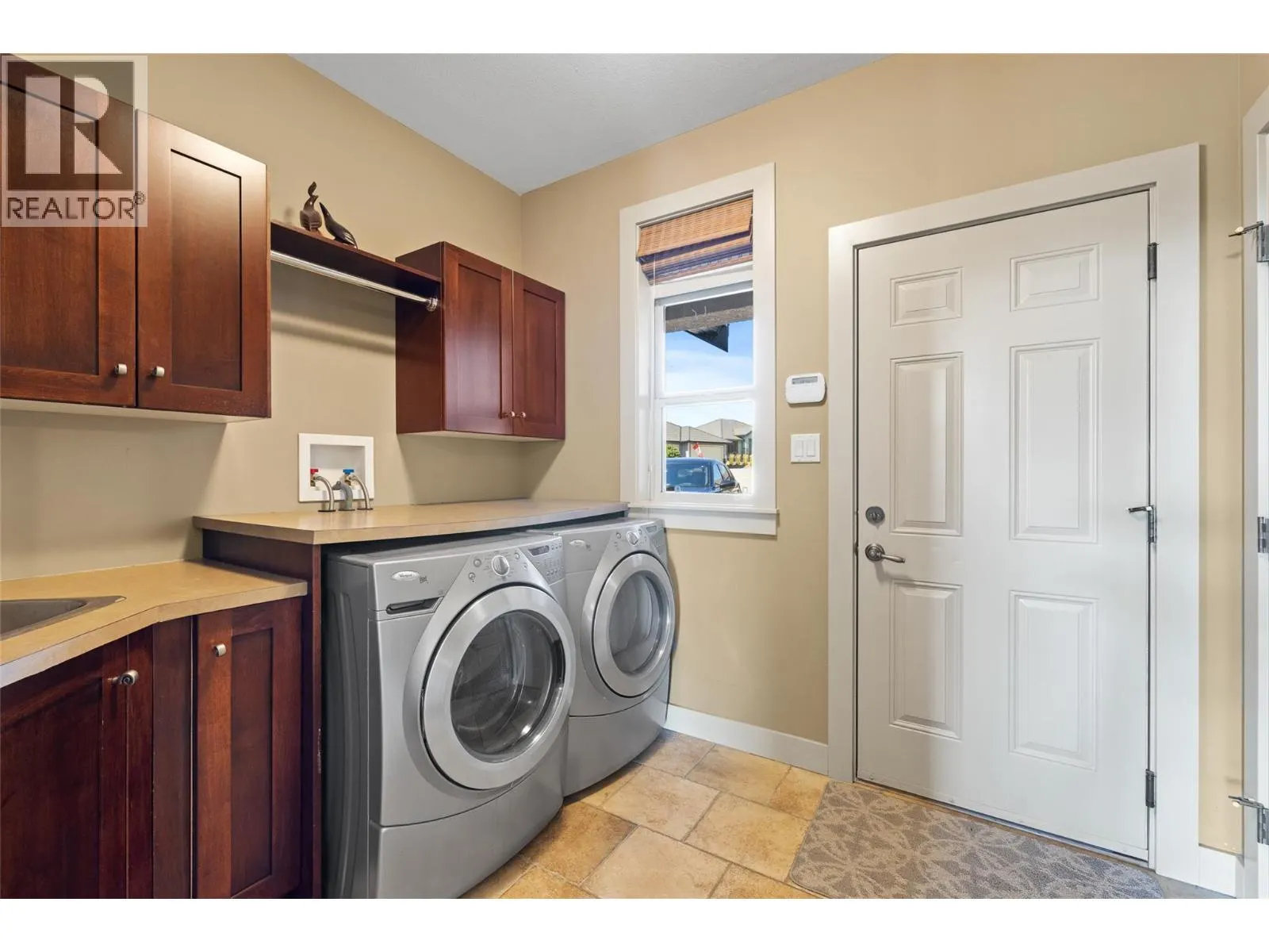 1714 Capistrano Peaks Crescent