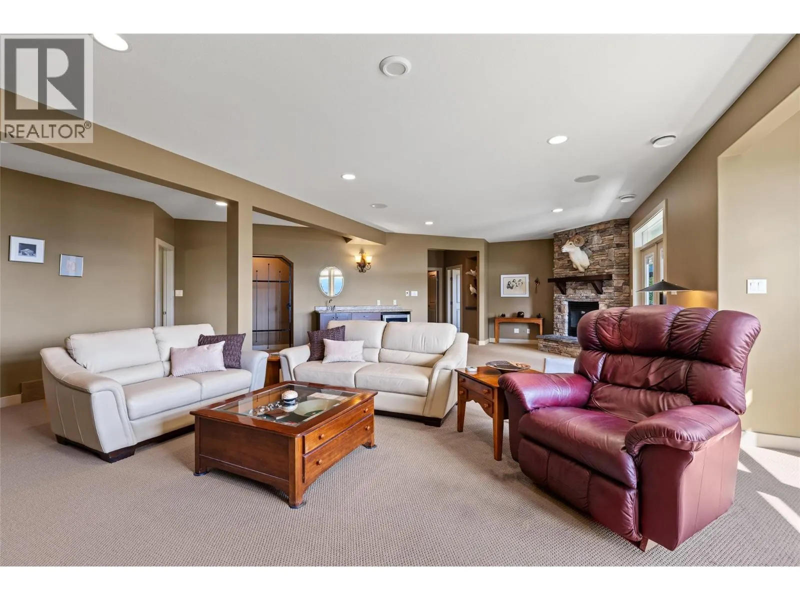 1714 Capistrano Peaks Crescent