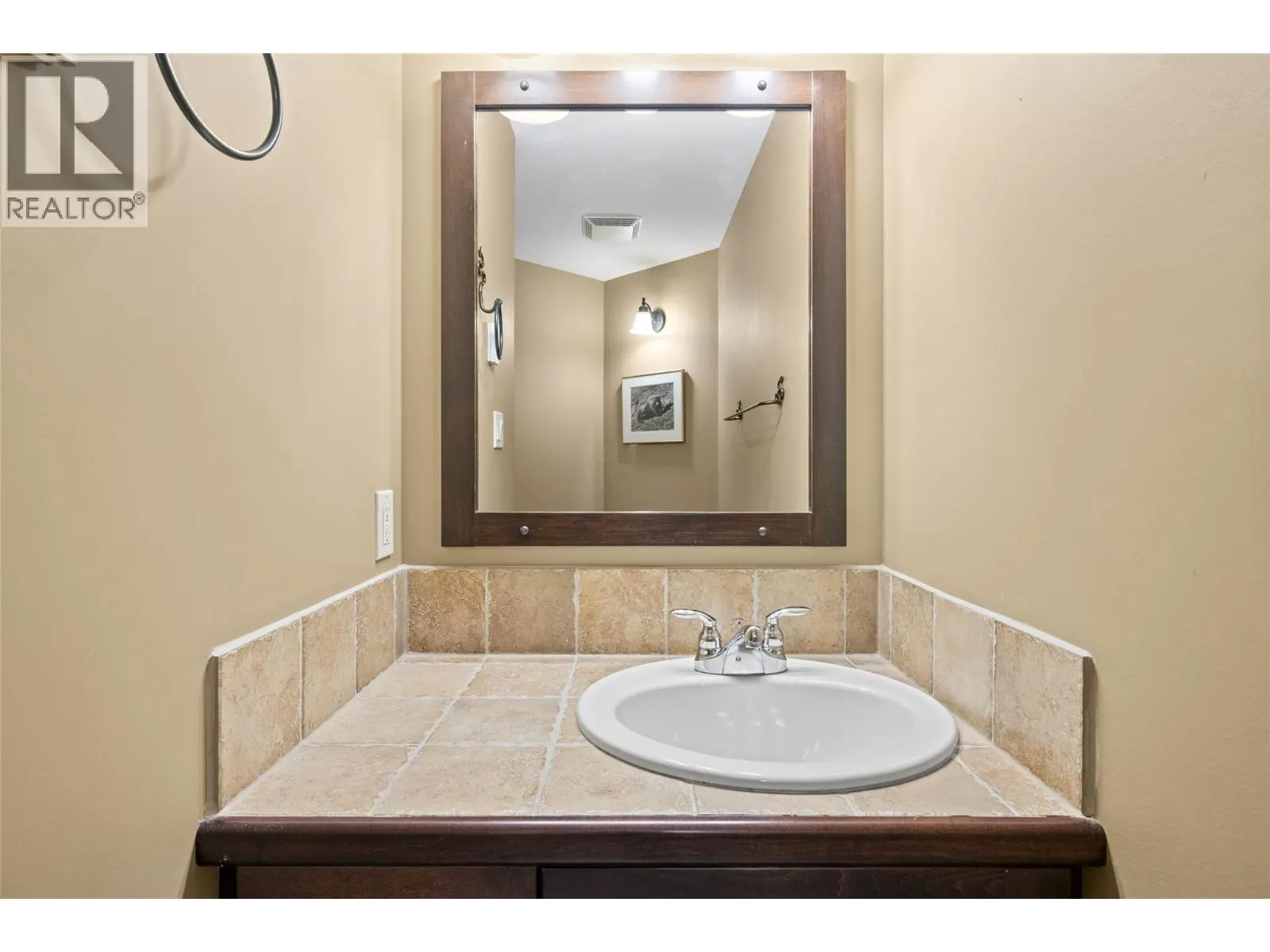 1714 Capistrano Peaks Crescent