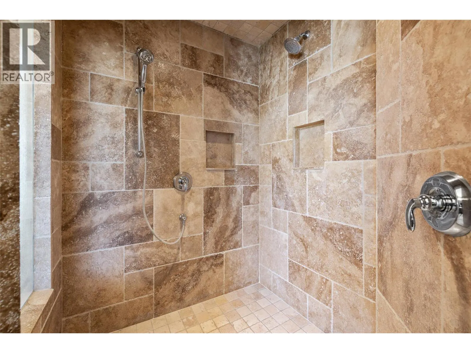 1714 Capistrano Peaks Crescent