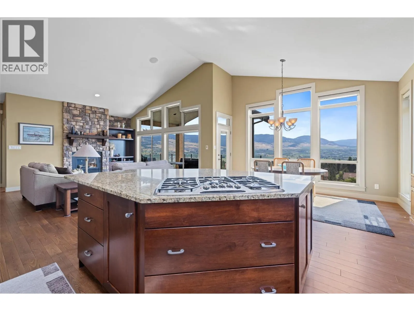 1714 Capistrano Peaks Crescent