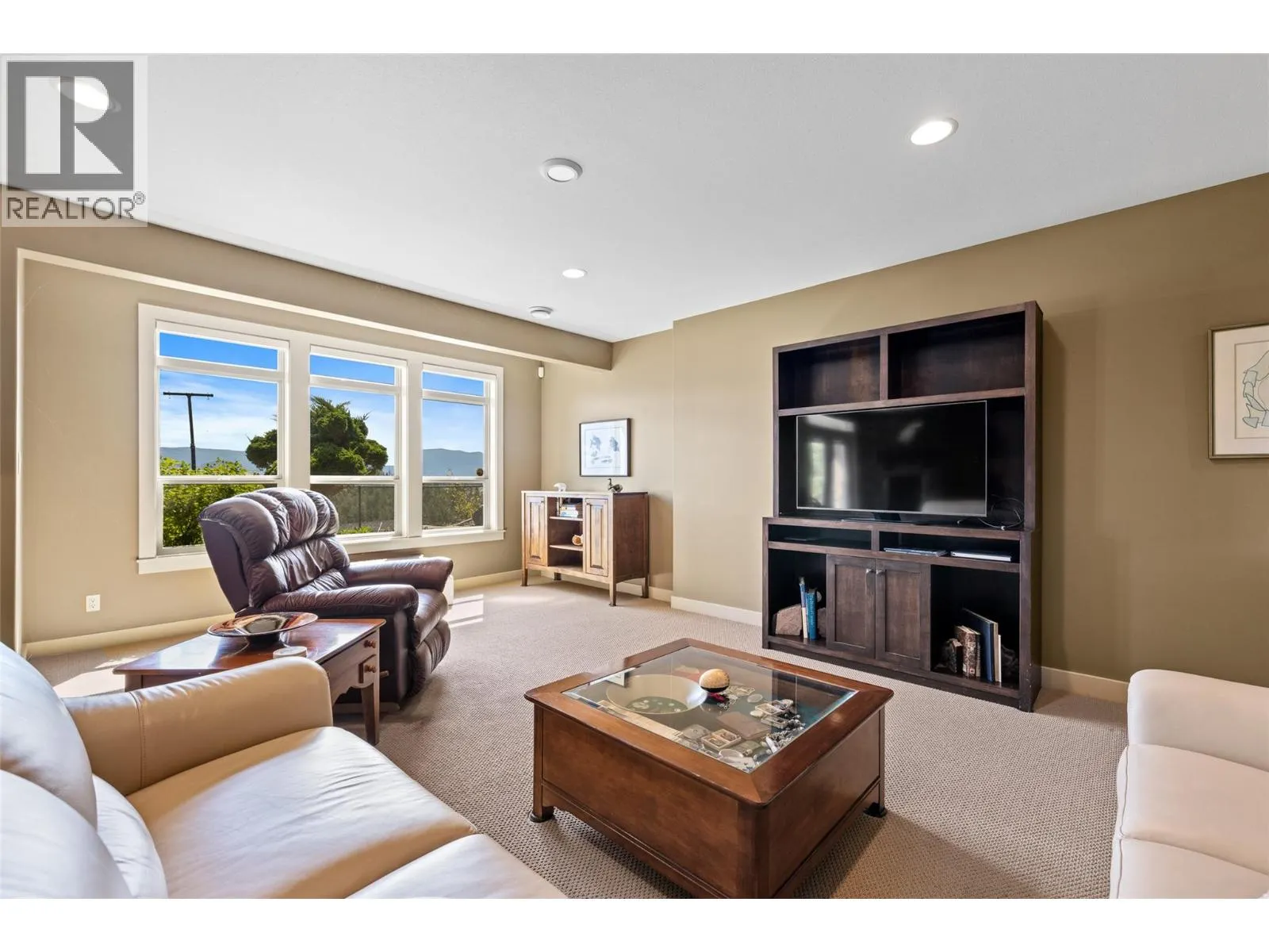 1714 Capistrano Peaks Crescent