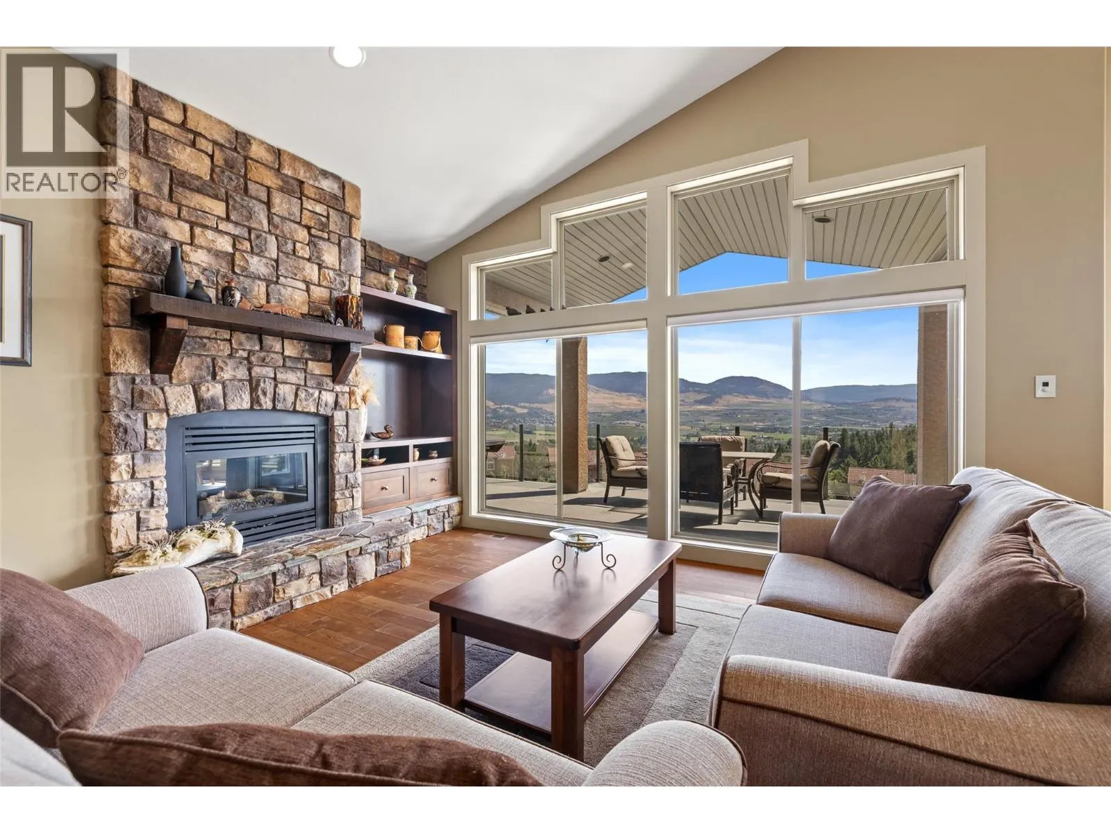 1714 Capistrano Peaks Crescent