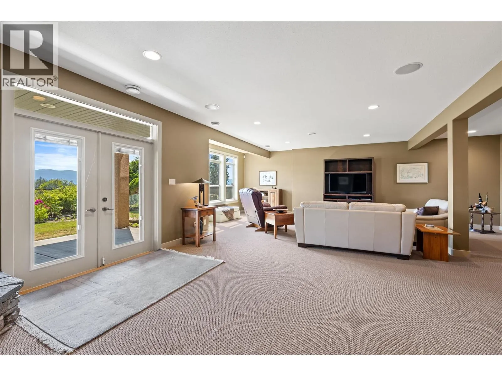 1714 Capistrano Peaks Crescent