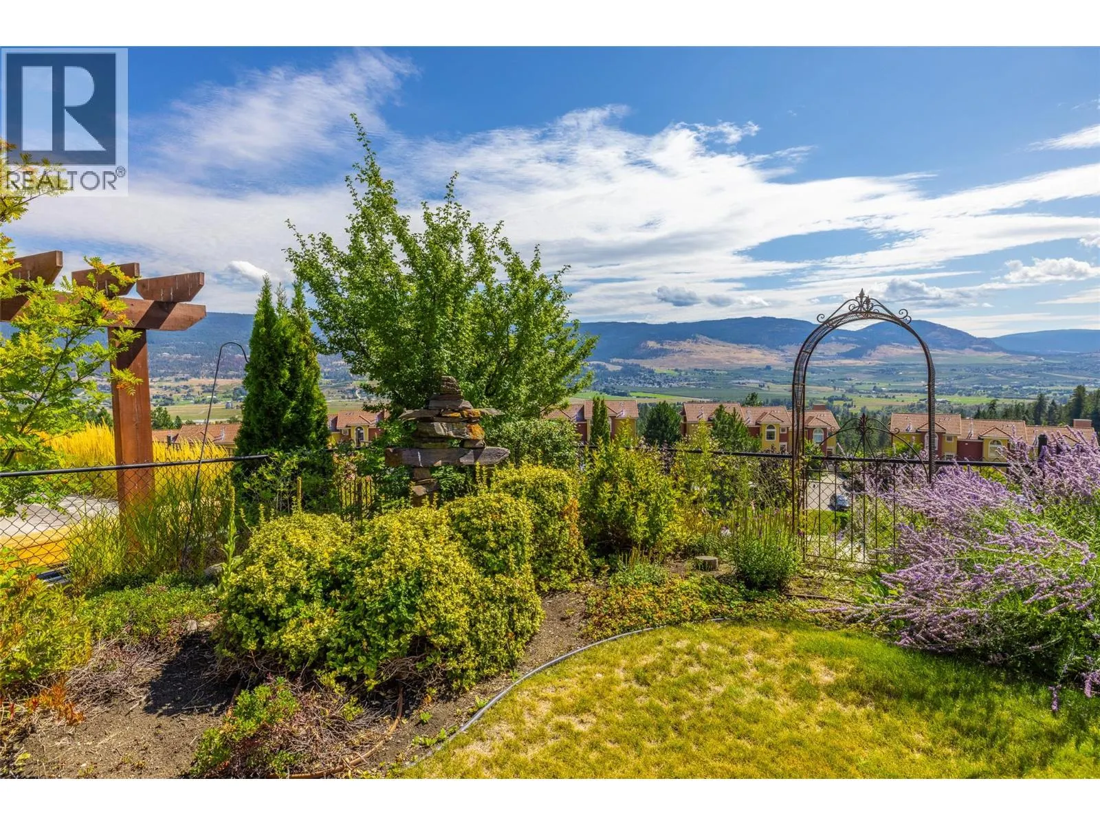 1714 Capistrano Peaks Crescent