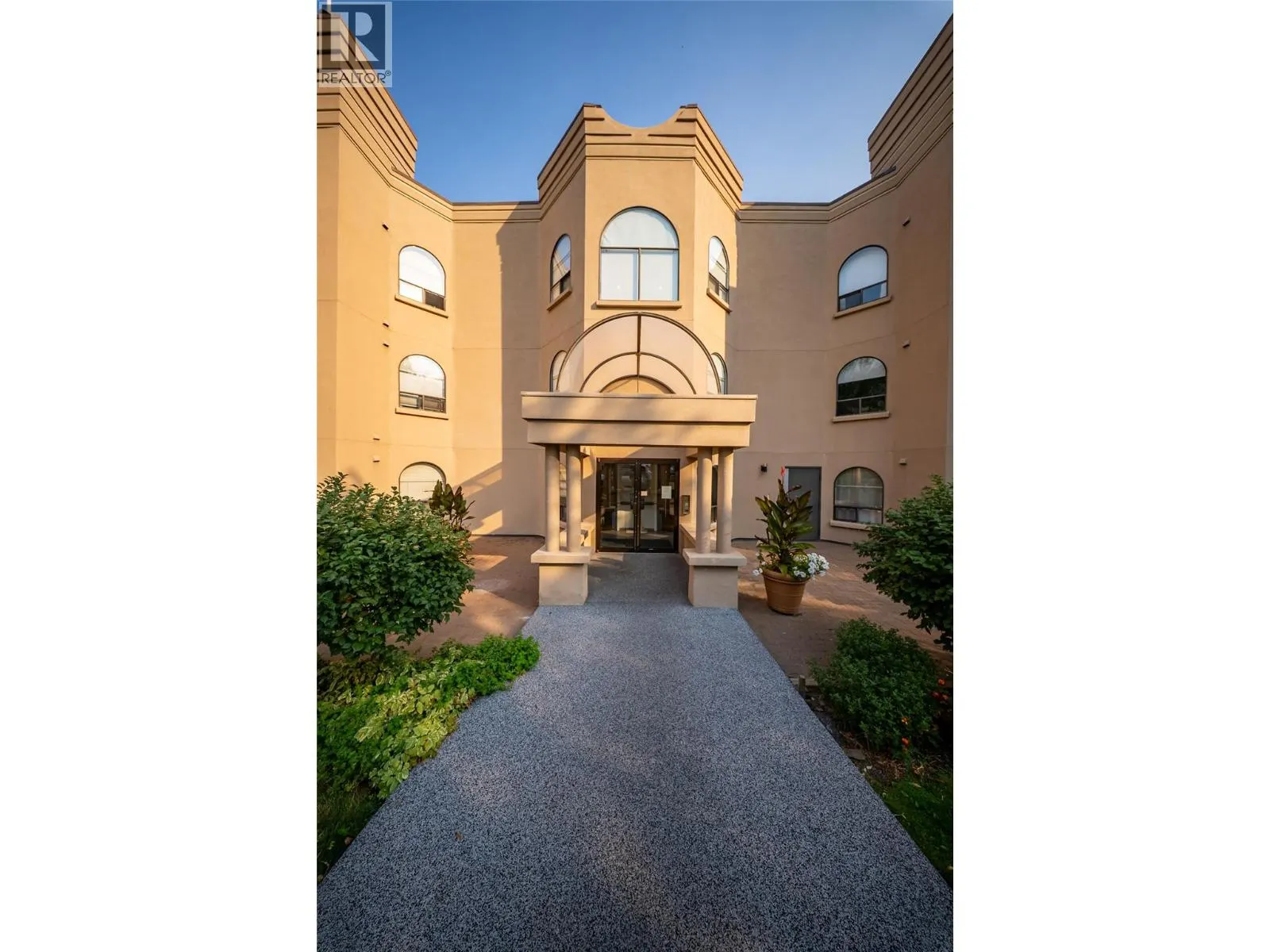 338 NICOLA Street Unit# 108