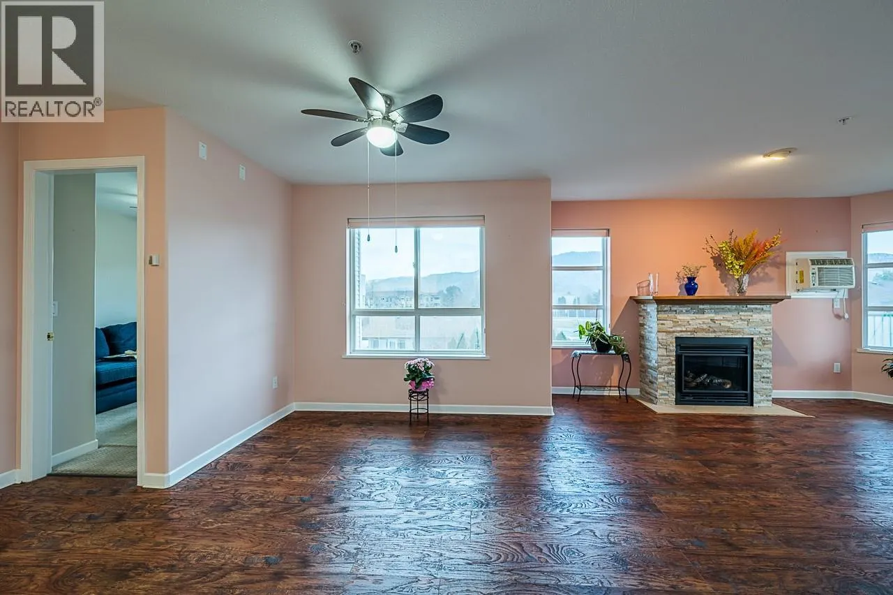 860 NICOLANI Drive Unit# 303