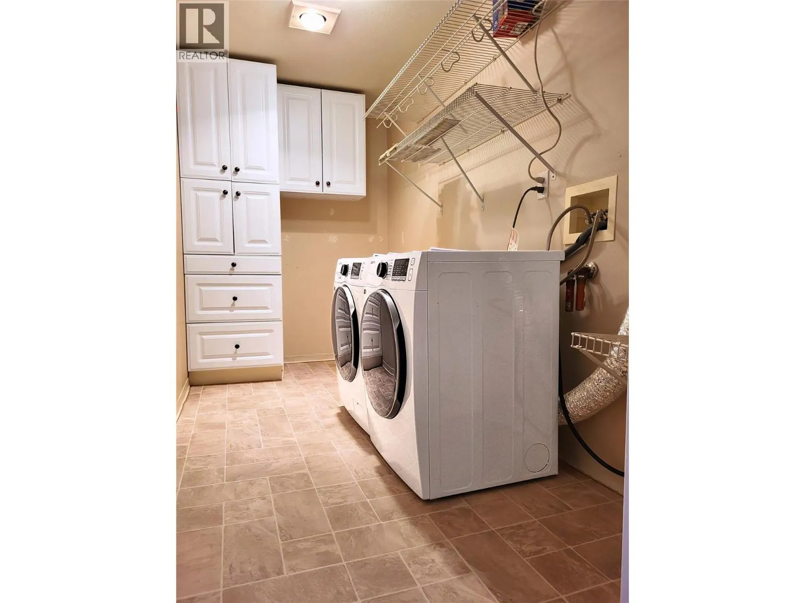 860 NICOLANI Drive Unit# 303