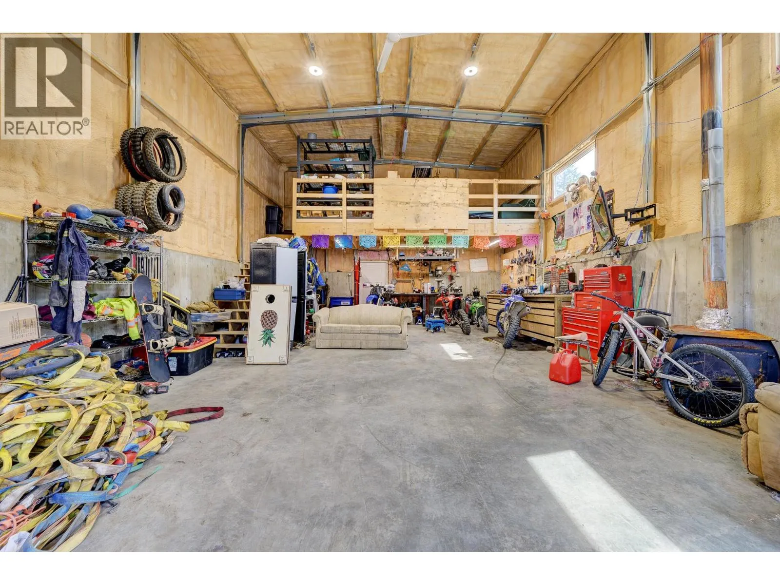 1951 HEFFLEY-LOUIS CREEK Road