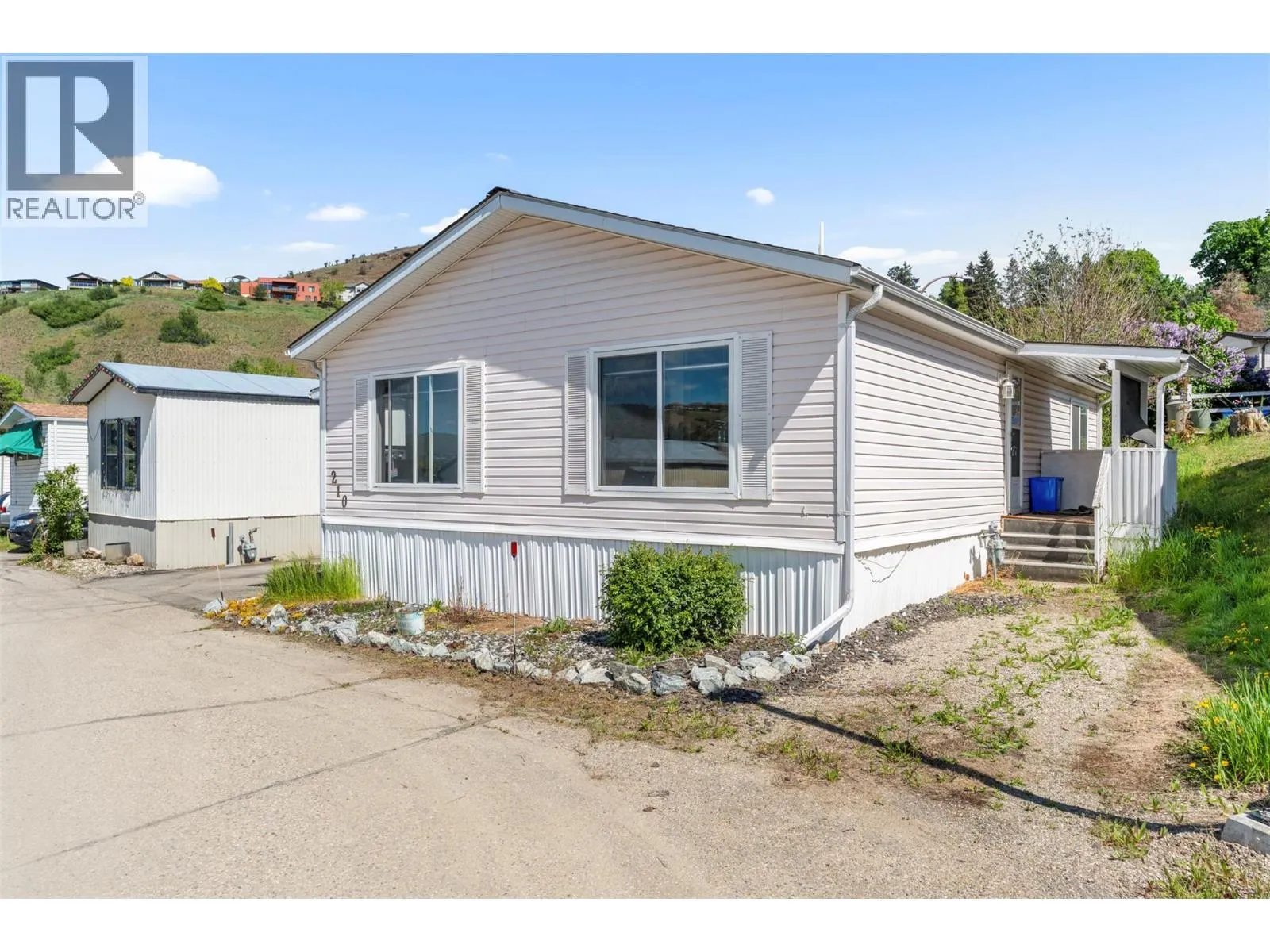 15401 Kalamalka Lake Road Unit# 210