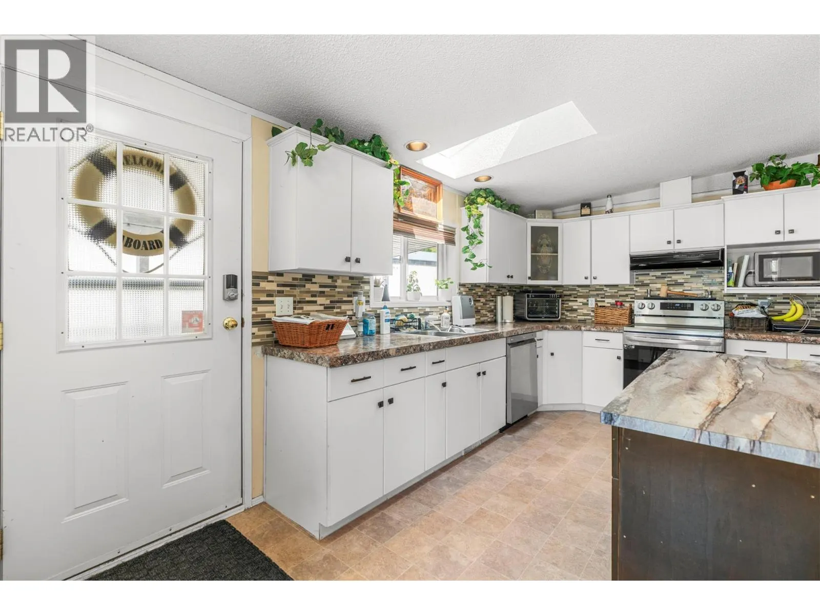 15401 Kalamalka Lake Road Unit# 210