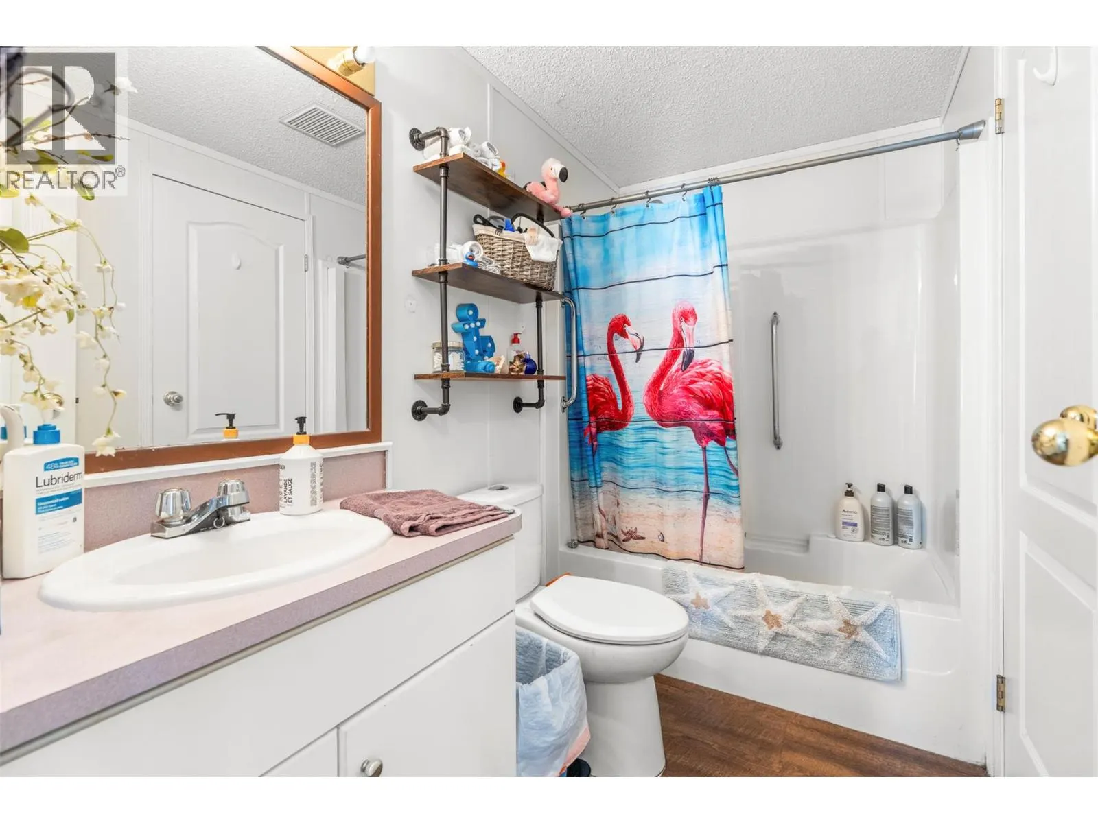 15401 Kalamalka Lake Road Unit# 210