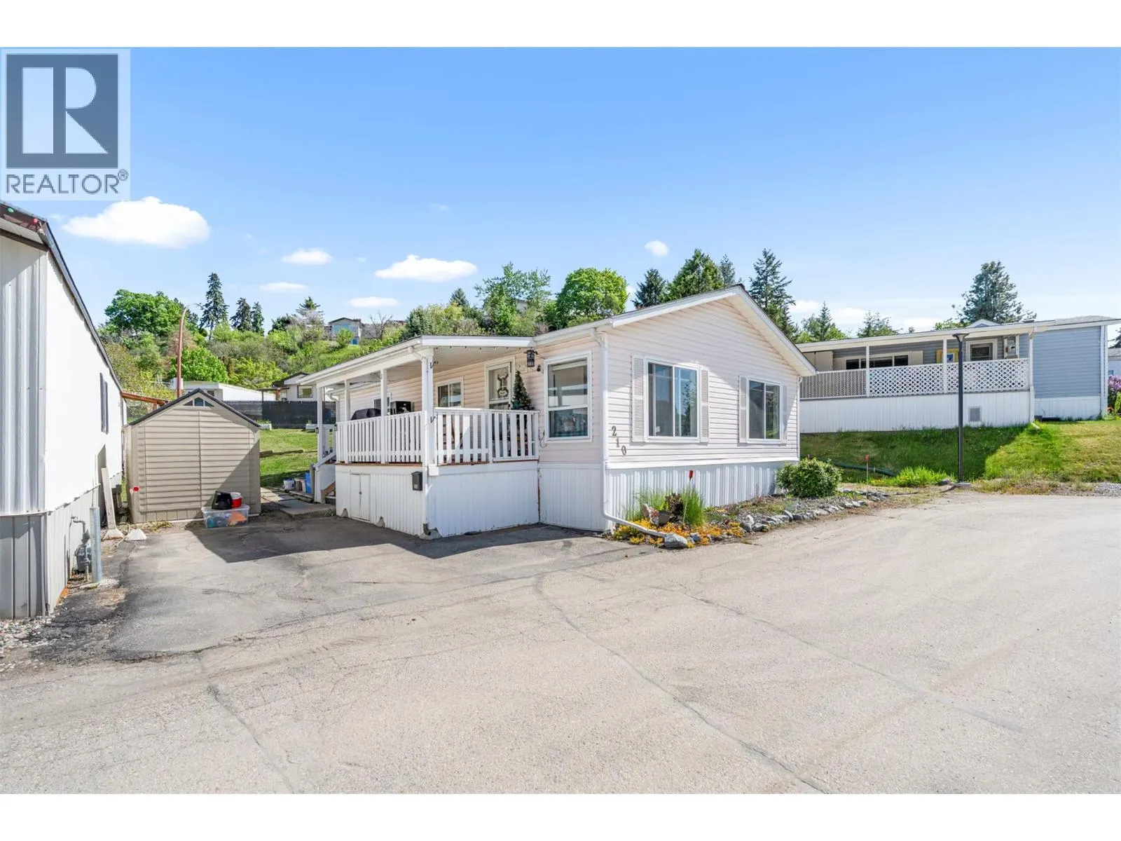 15401 Kalamalka Lake Road Unit# 210