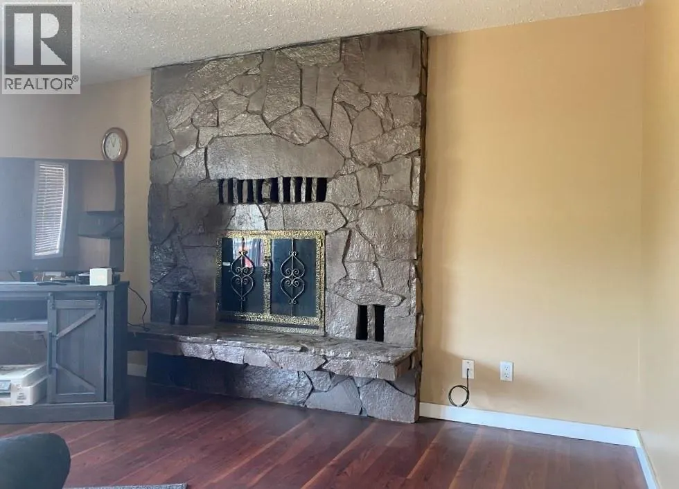 7437 VALLEY HEIGHTS Drive