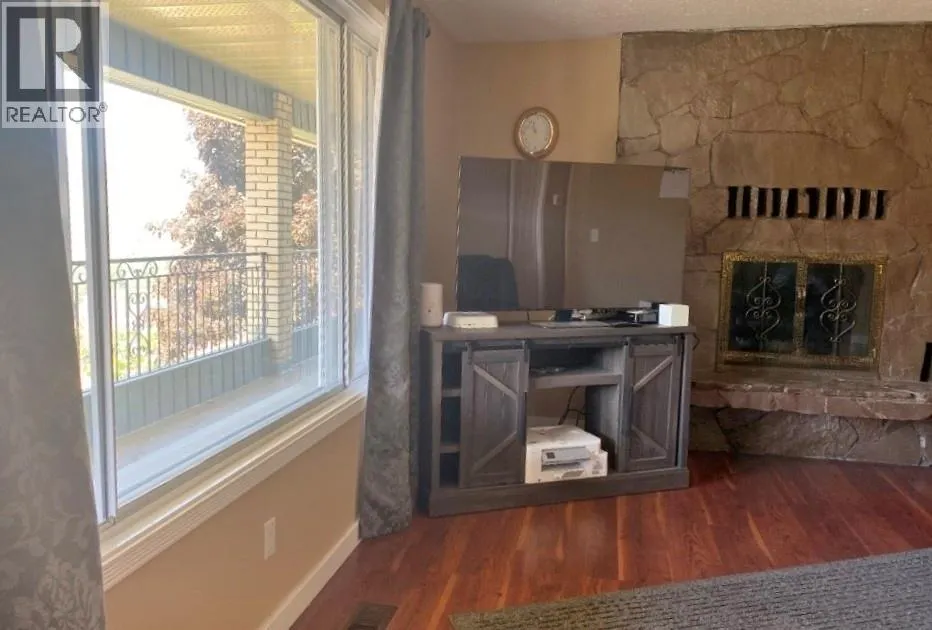 7437 VALLEY HEIGHTS Drive