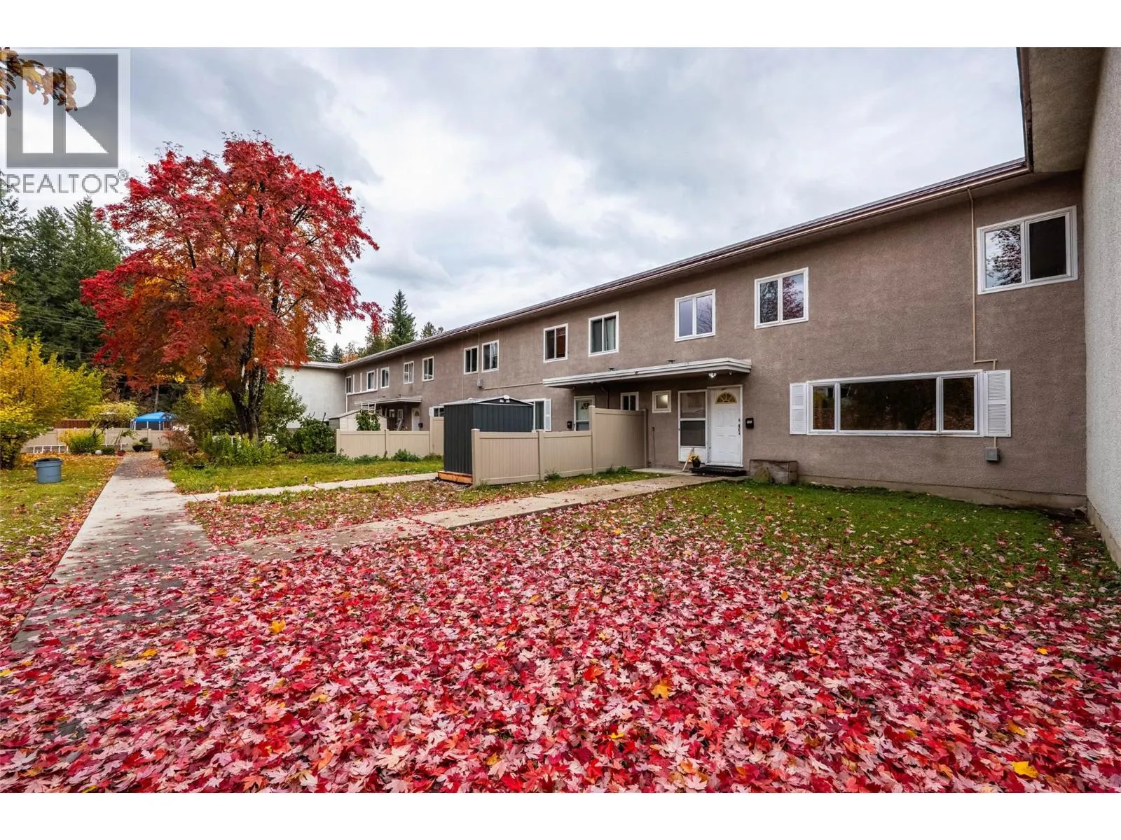 431 Richards Street W