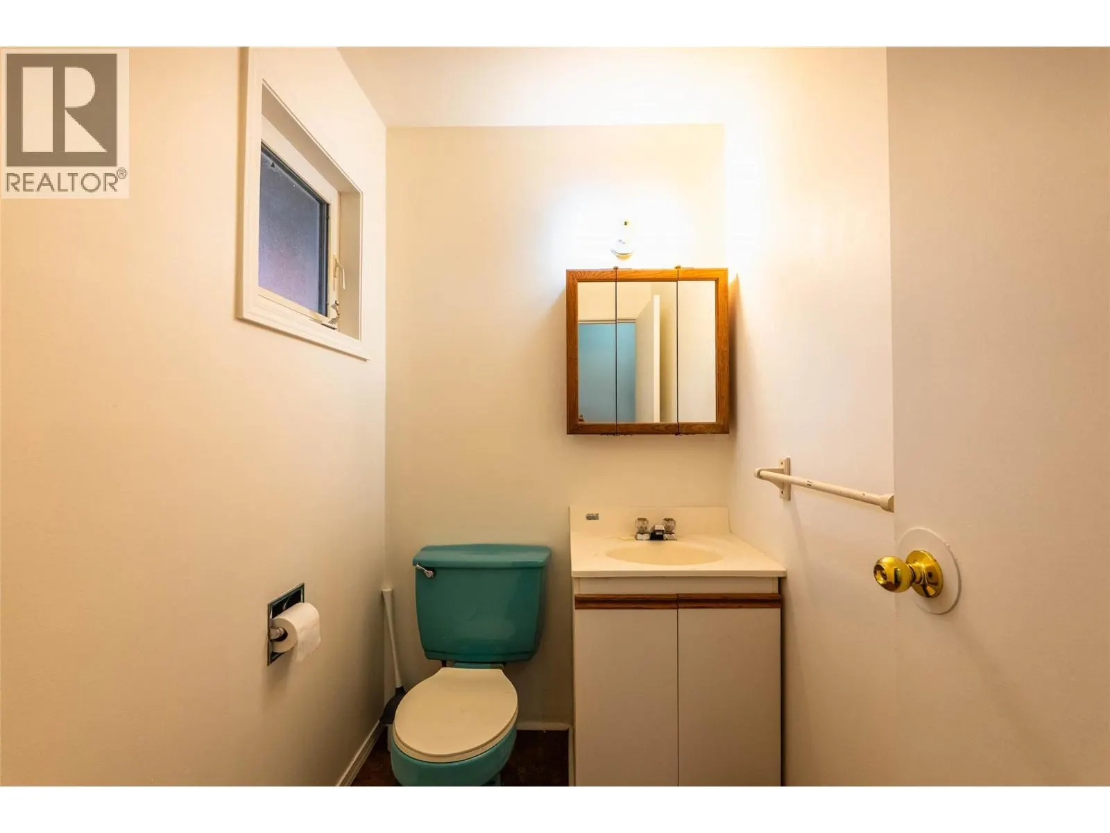 431 Richards Street W