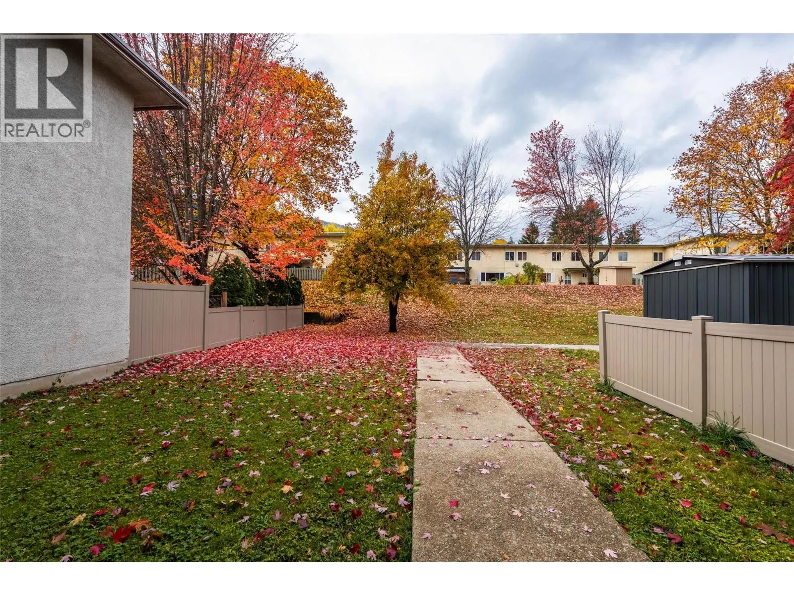 431 Richards Street W