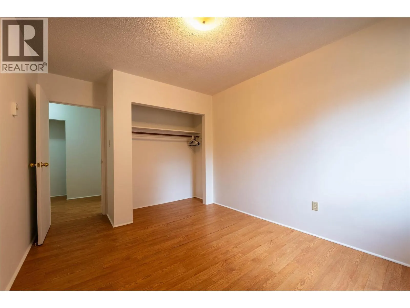 431 Richards Street W