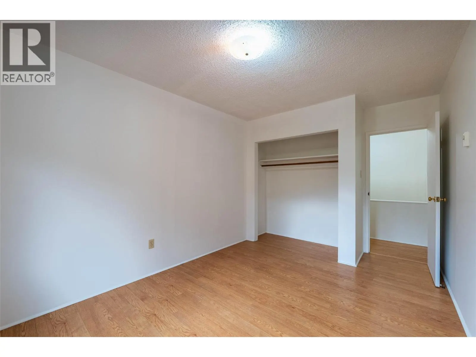 431 Richards Street W