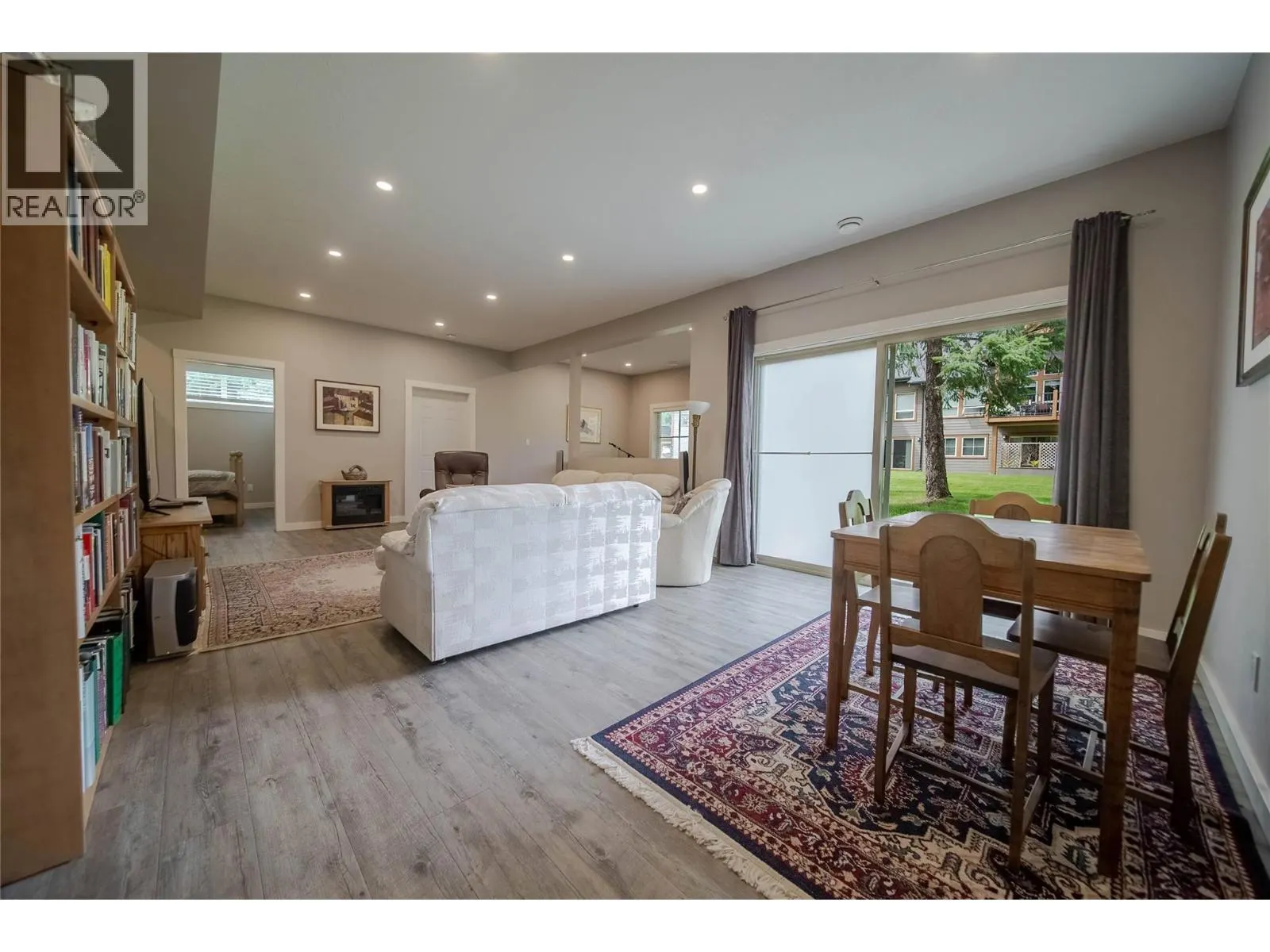 233 BOULDER  NW Creek