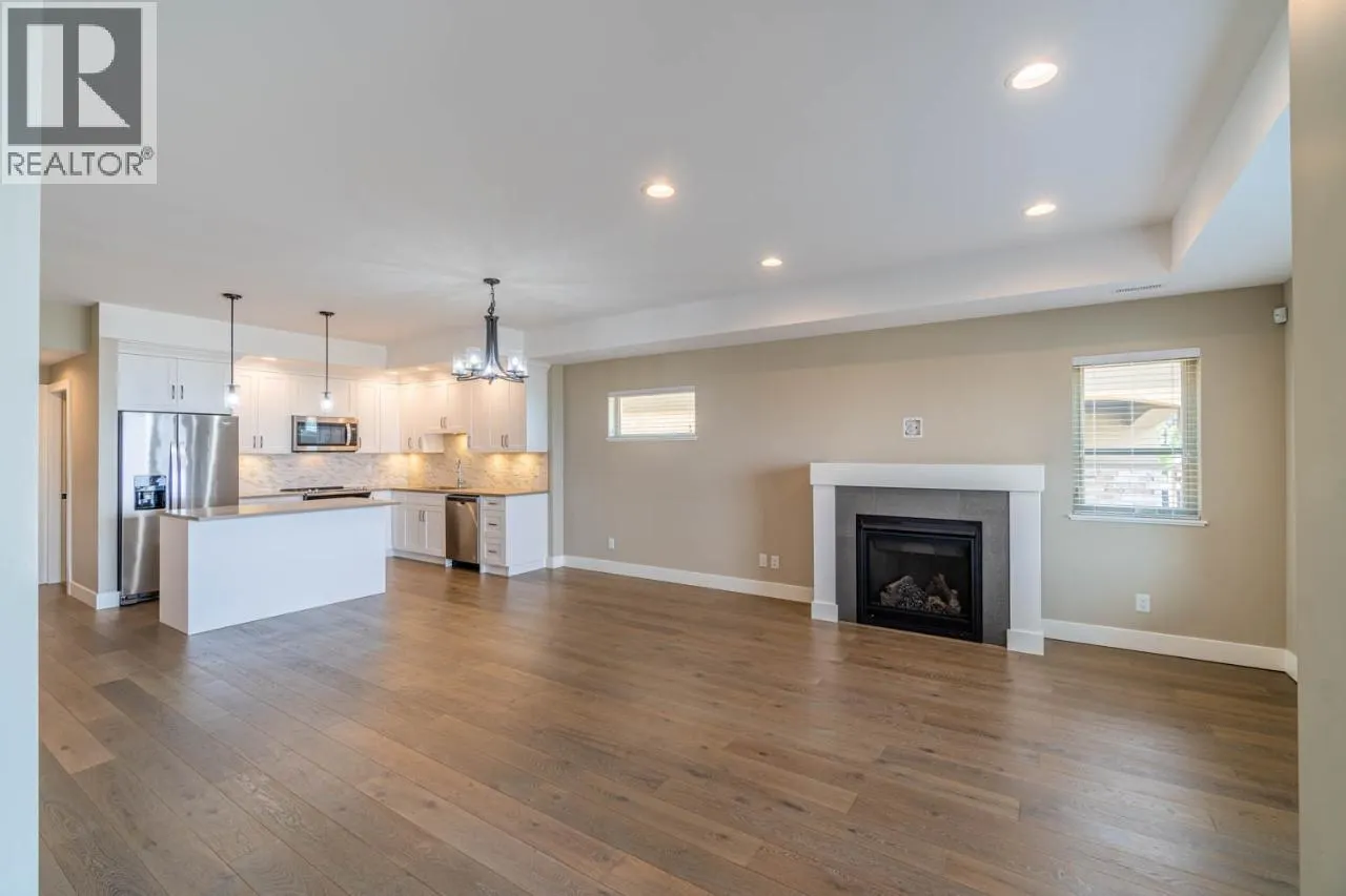 2171 VAN HORNE Drive Unit# 31