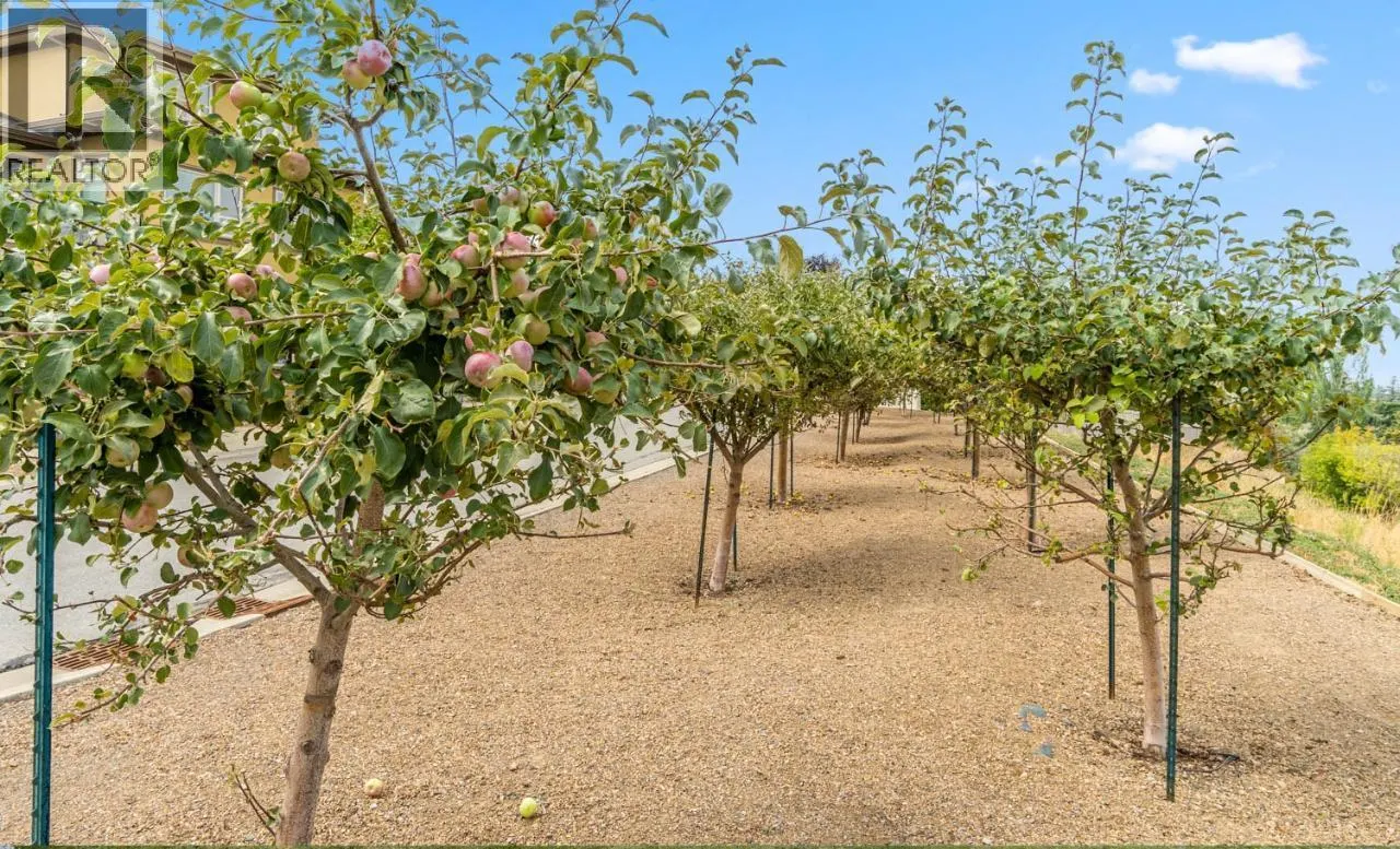 2171 VAN HORNE Drive Unit# 31