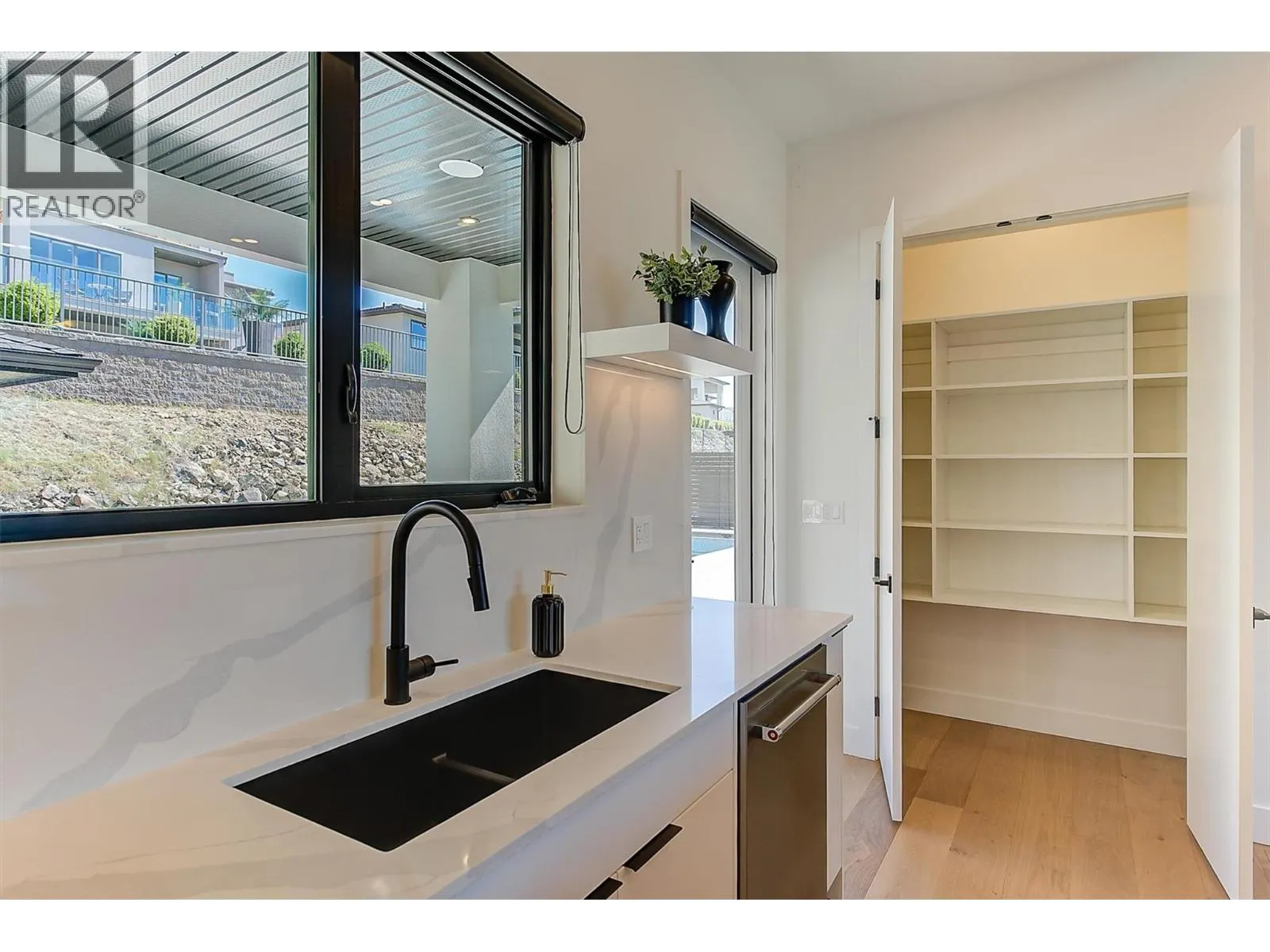 3342 Vineyard View Drive