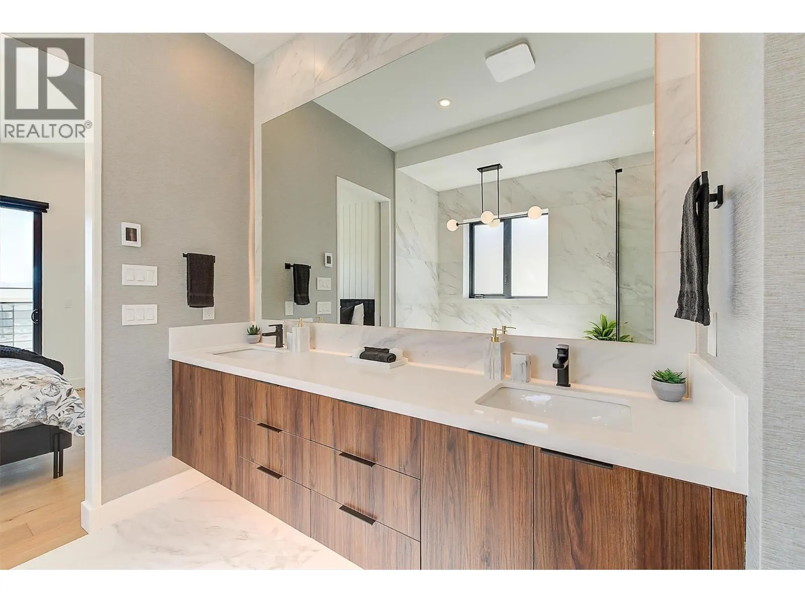 3342 Vineyard View Drive