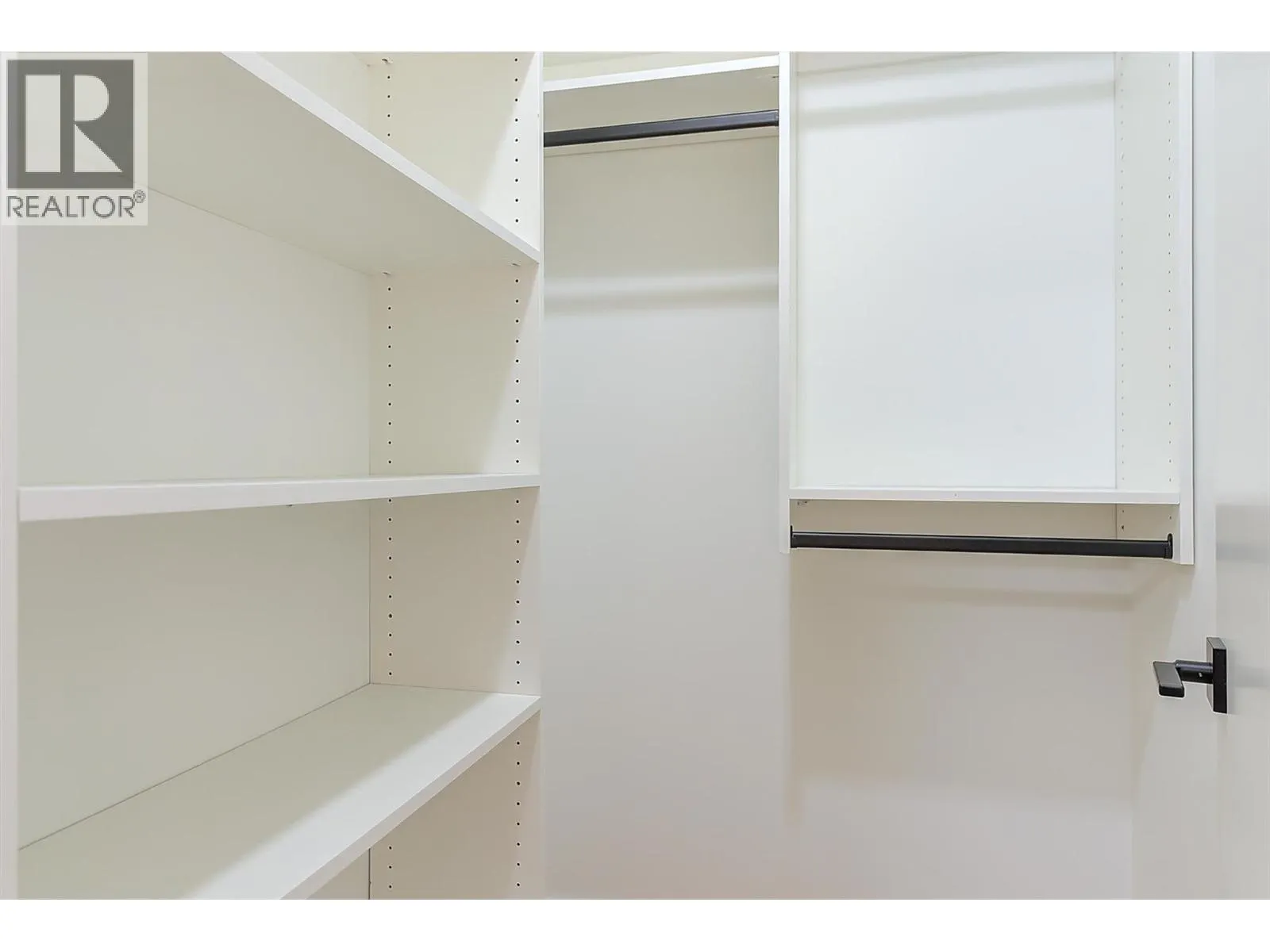 3342 Vineyard View Drive