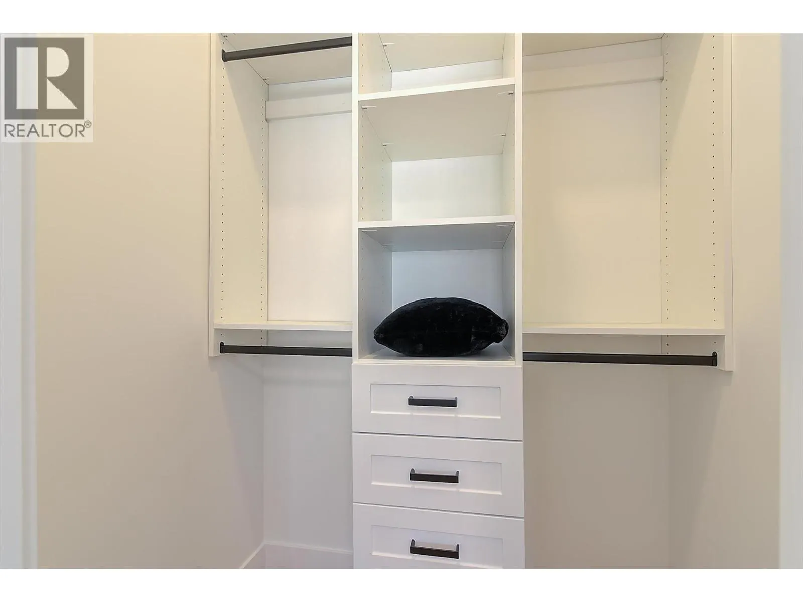 3342 Vineyard View Drive