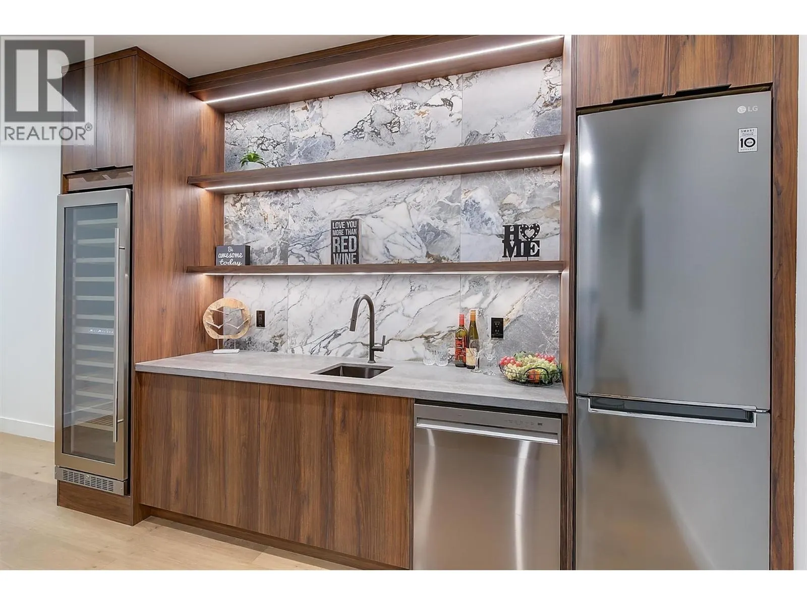 3342 Vineyard View Drive