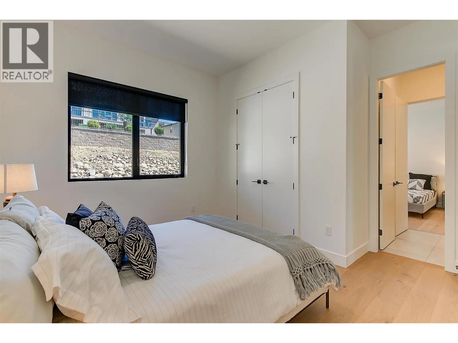 3342 Vineyard View Drive