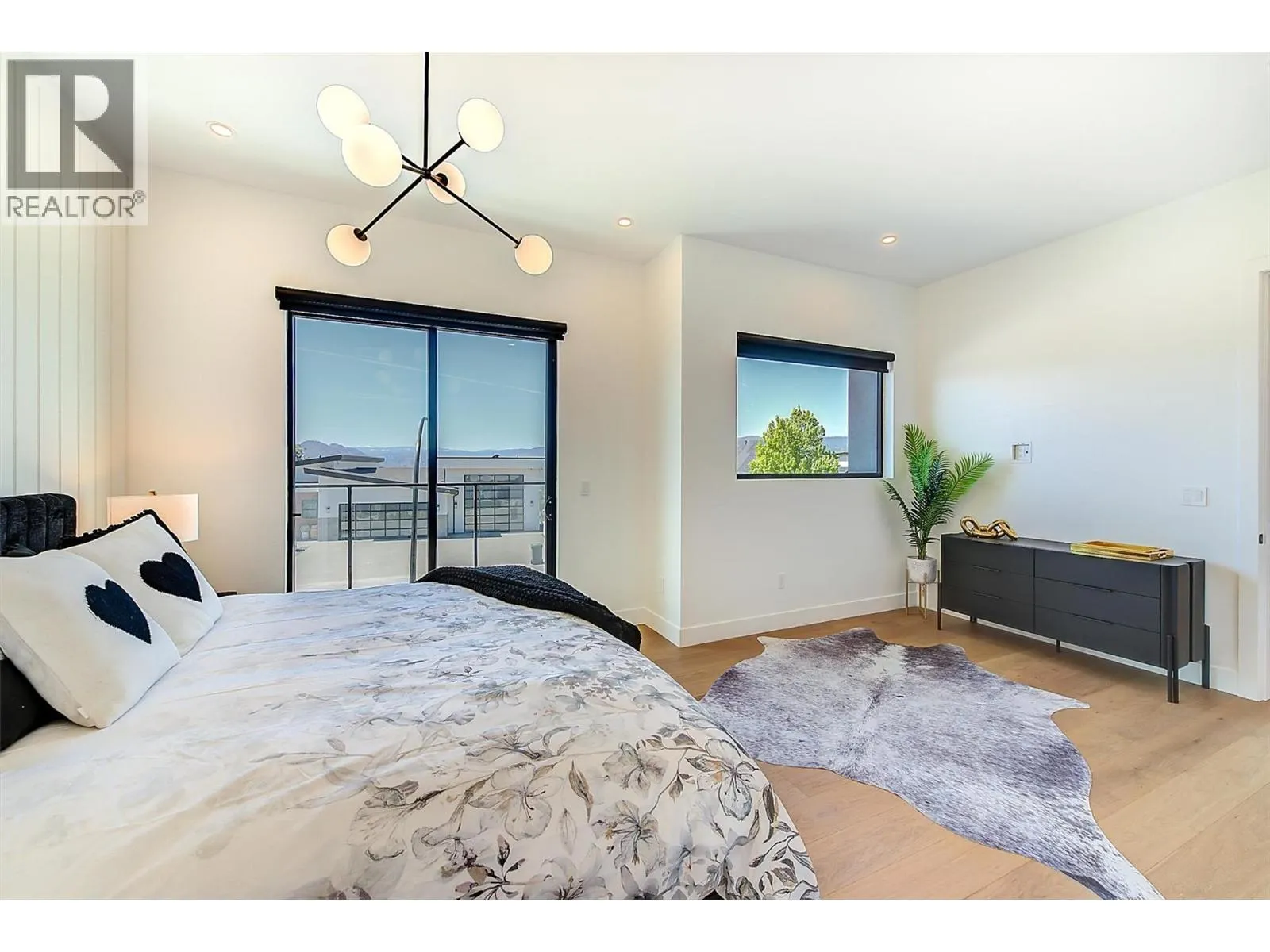 3342 Vineyard View Drive