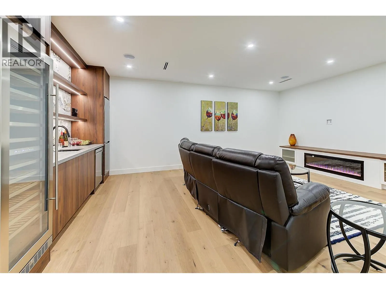 3342 Vineyard View Drive