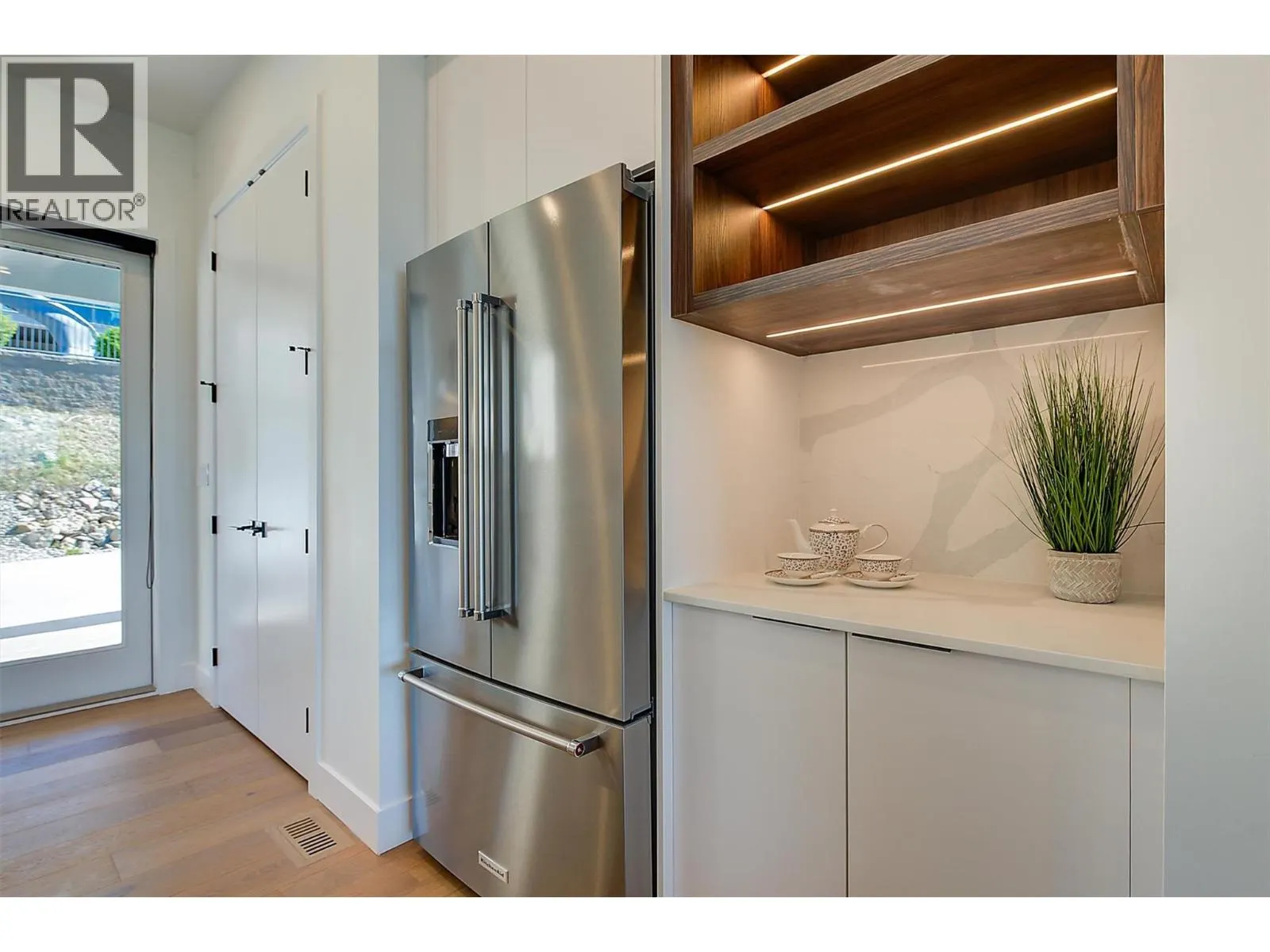 3342 Vineyard View Drive