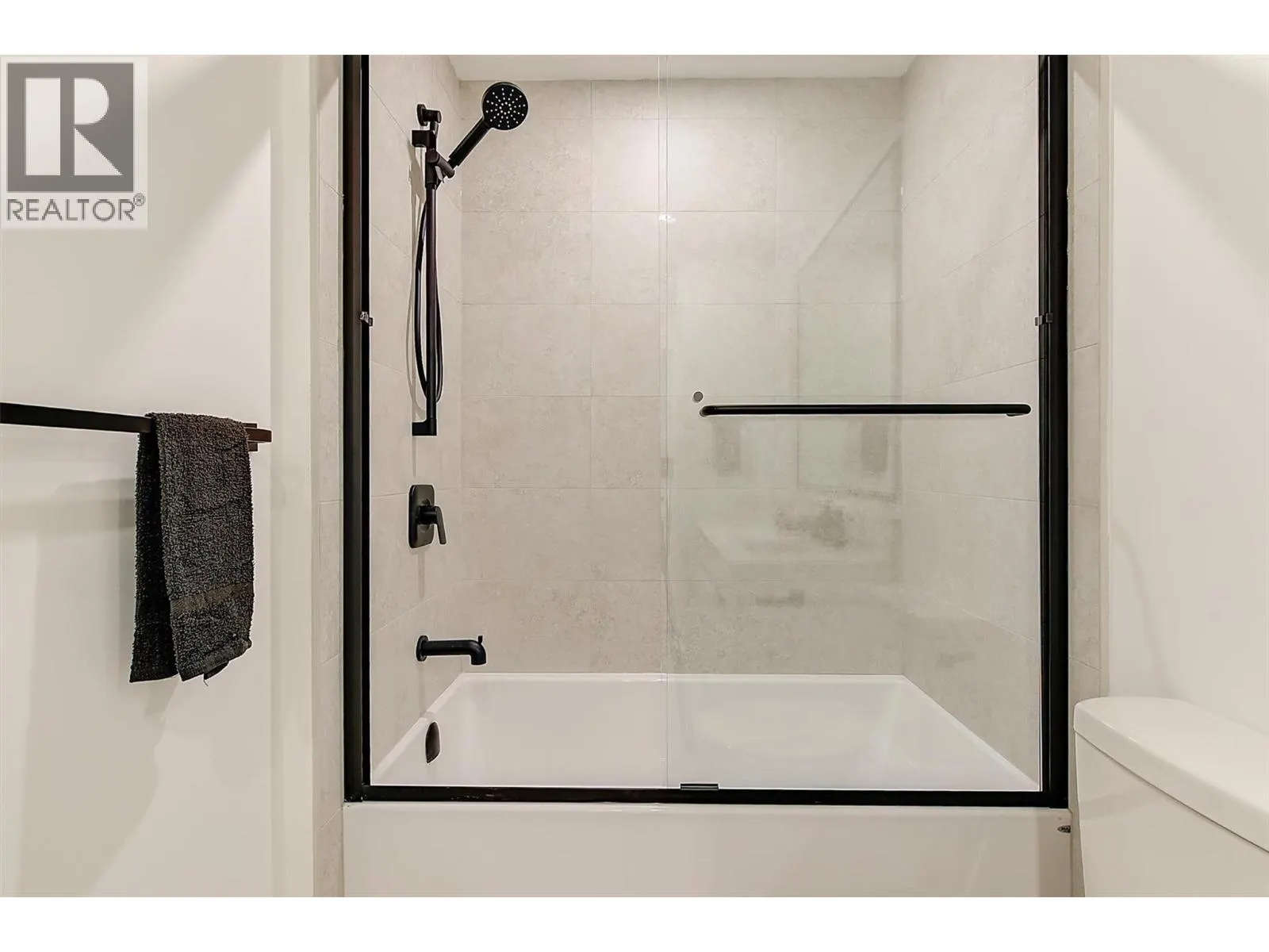 3342 Vineyard View Drive