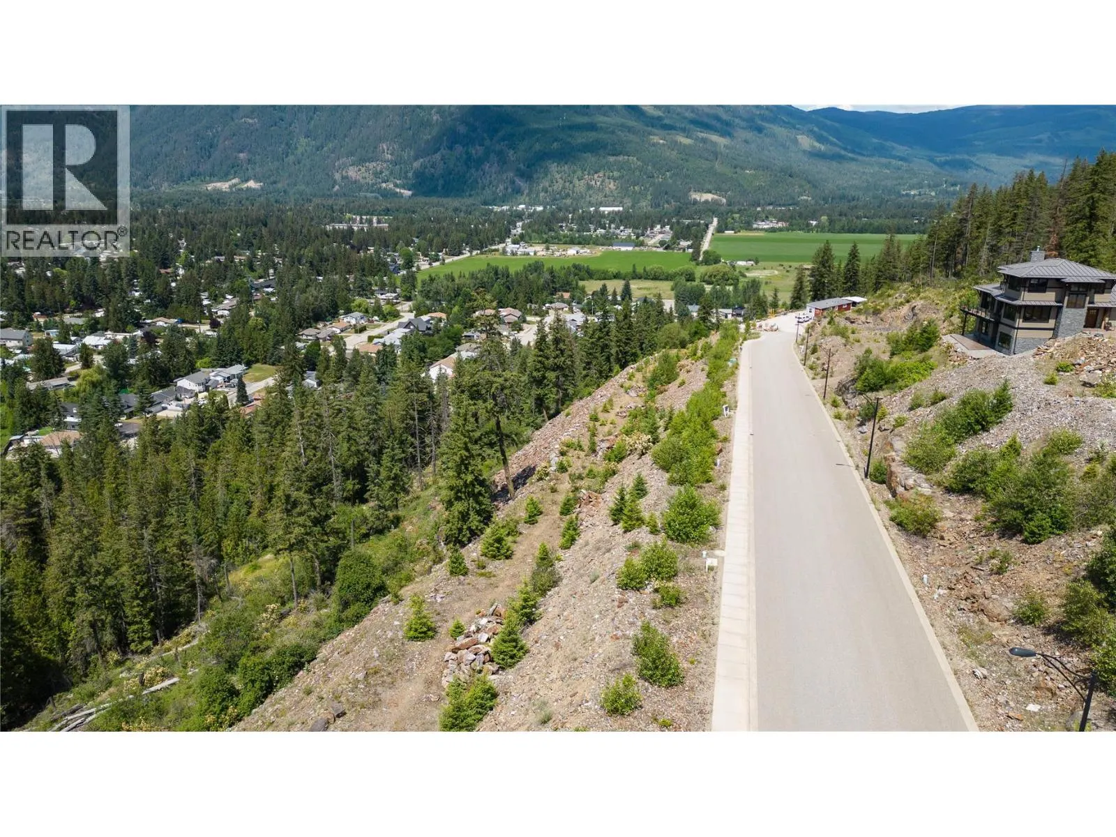 262 Bayview Drive