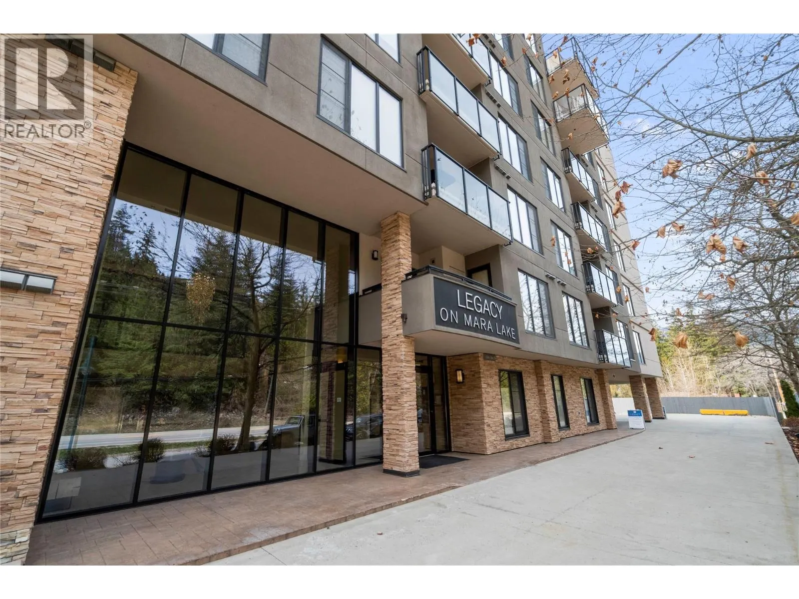 326 Mara Lake Lane Unit# 401