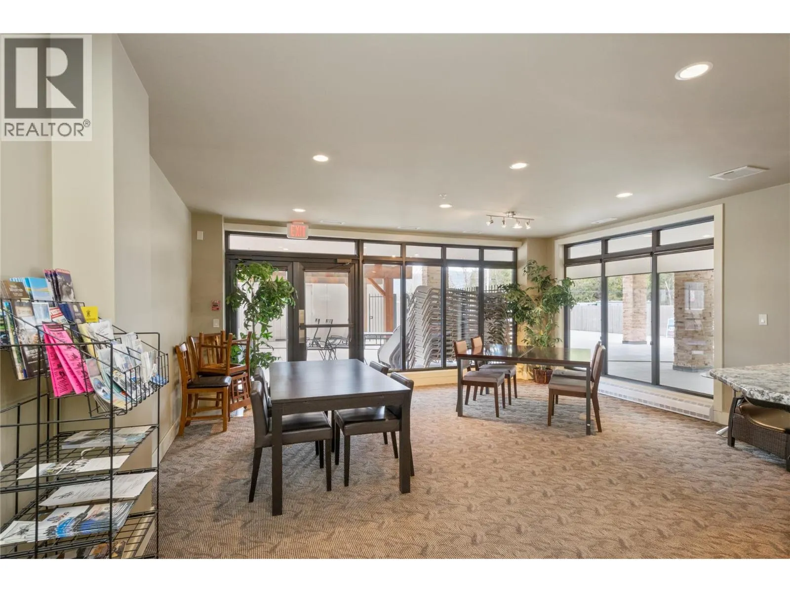 326 Mara Lake Lane Unit# 401