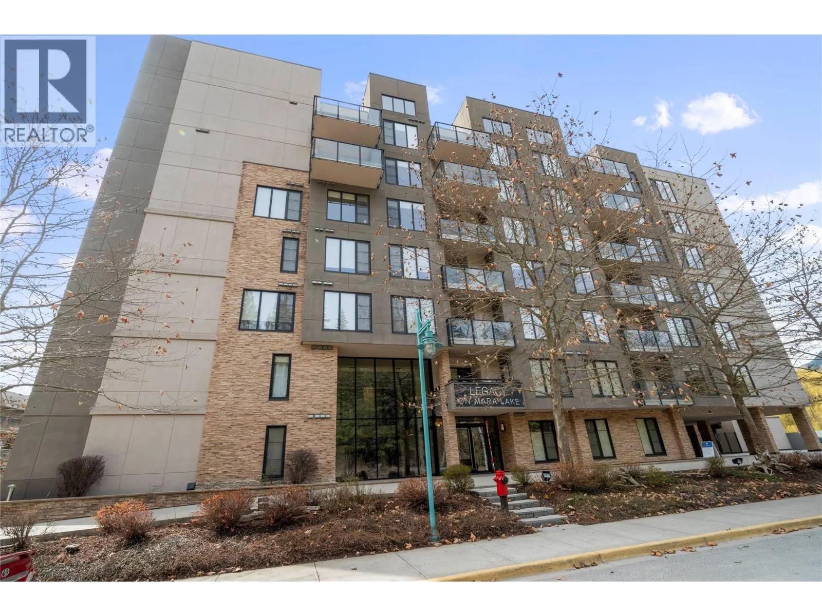 326 Mara Lake Lane Unit# 401