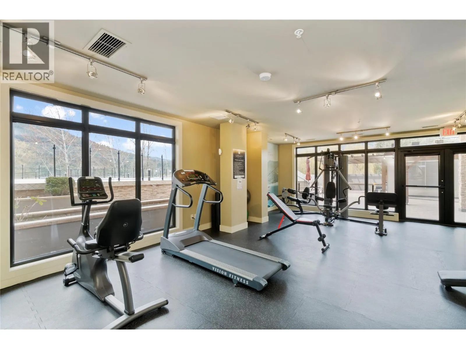 326 Mara Lake Lane Unit# 401