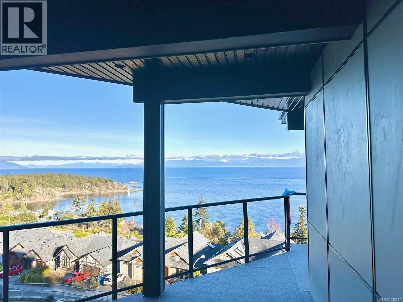 3865 Gulfview Dr