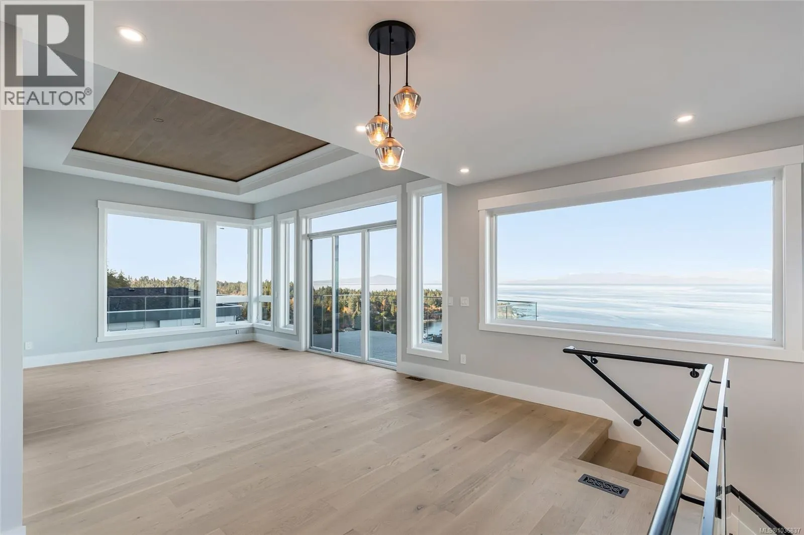 3865 Gulfview Dr