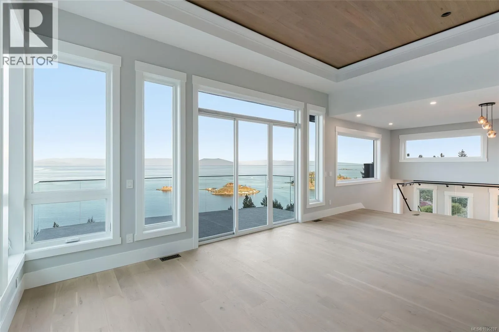 3865 Gulfview Dr