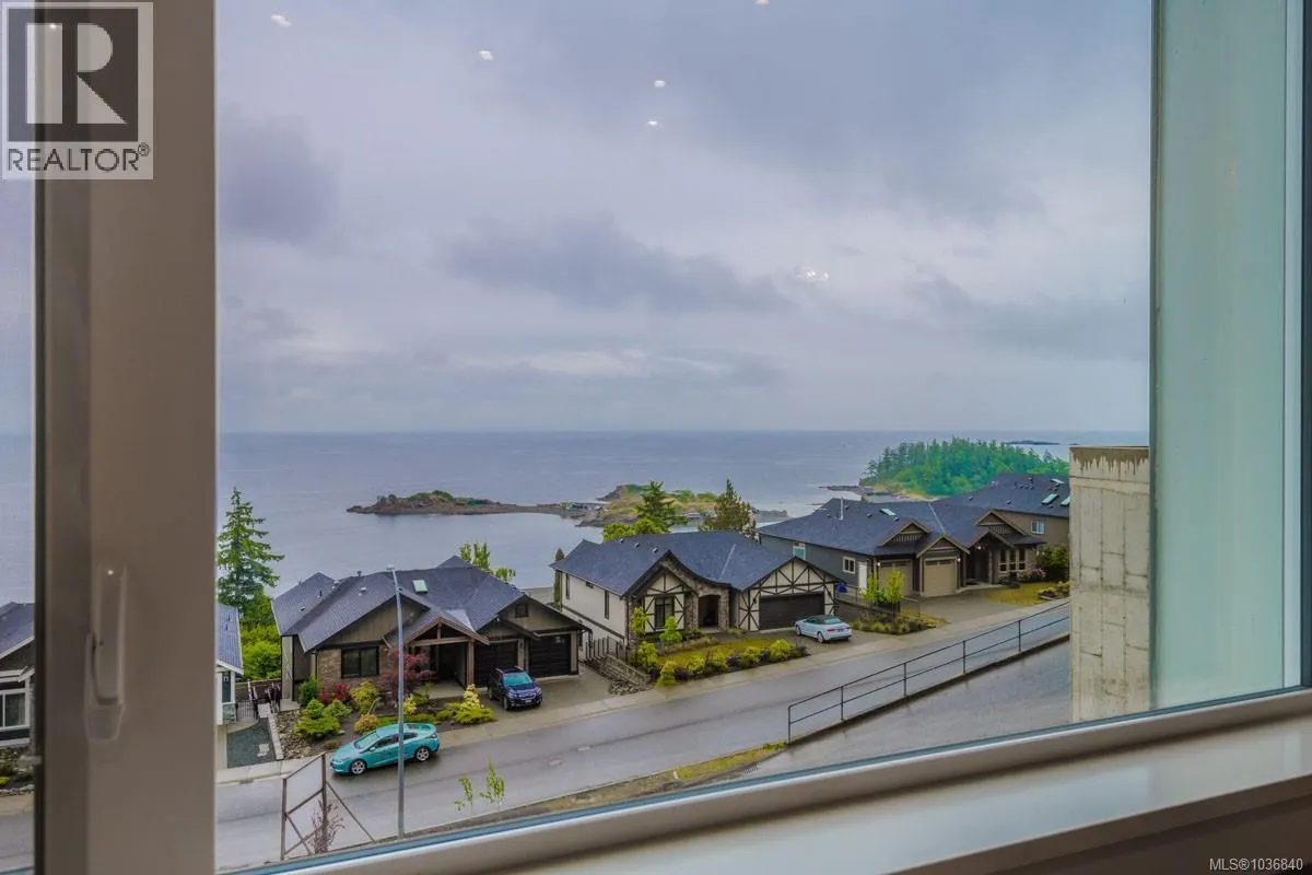 3887 Gulfview Dr